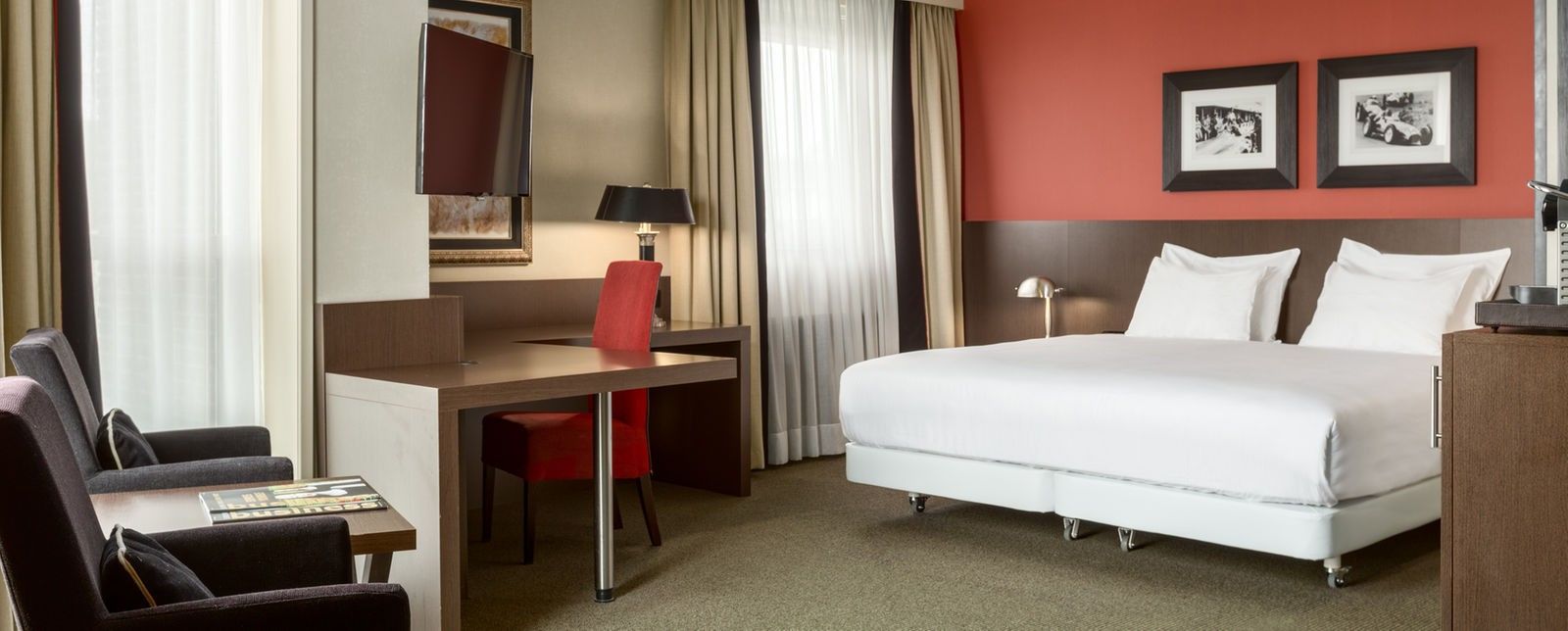 Hotel Nh 4*
